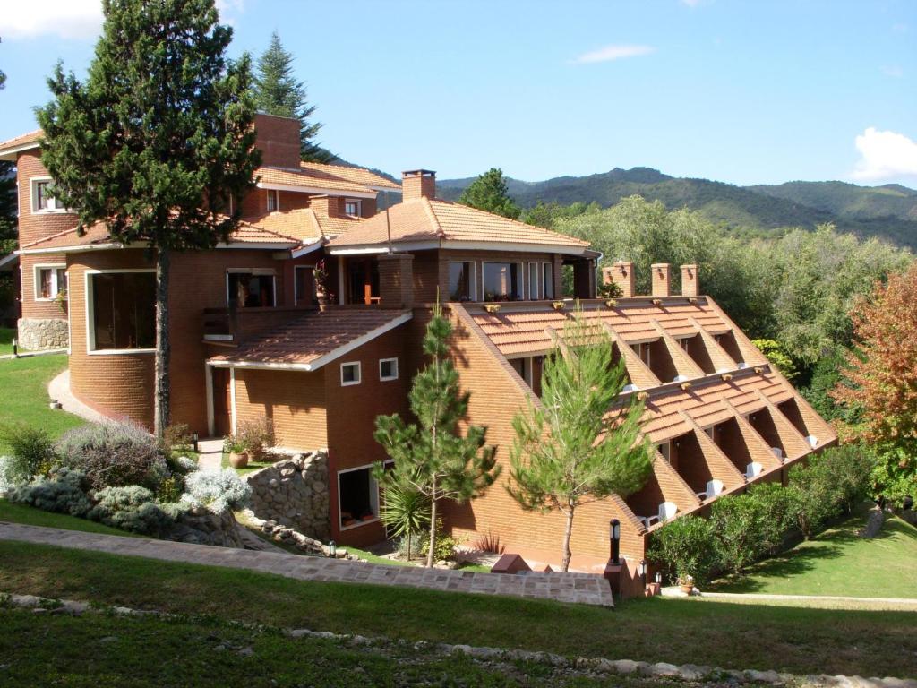 Chalet Suisse Posada & Spa - Adults Only Вила Генерал Белграно Екстериор снимка